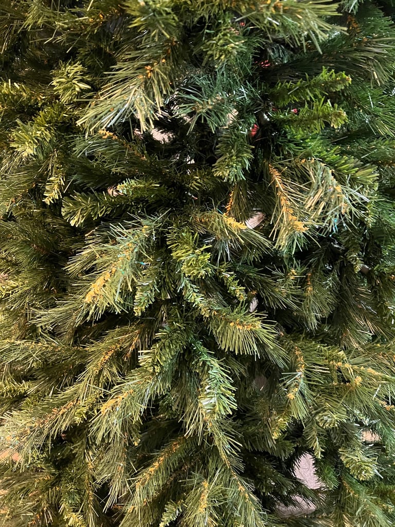 7 ft  Christmas tree