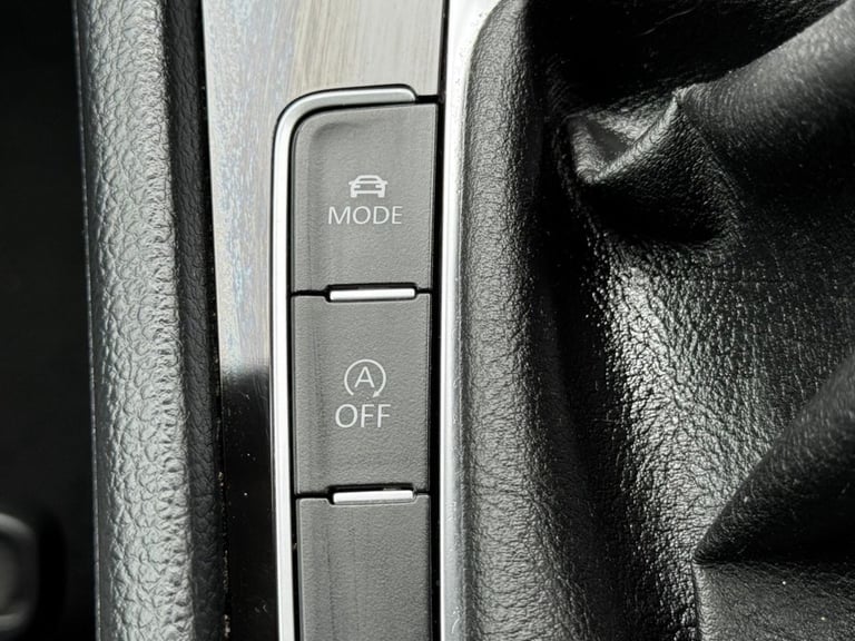 2013 63 VOLKSWAGEN GOLF 2.0 TDI BLUEMOTION TECH GT HATCHBACK 5DR DIESEL MANUAL E