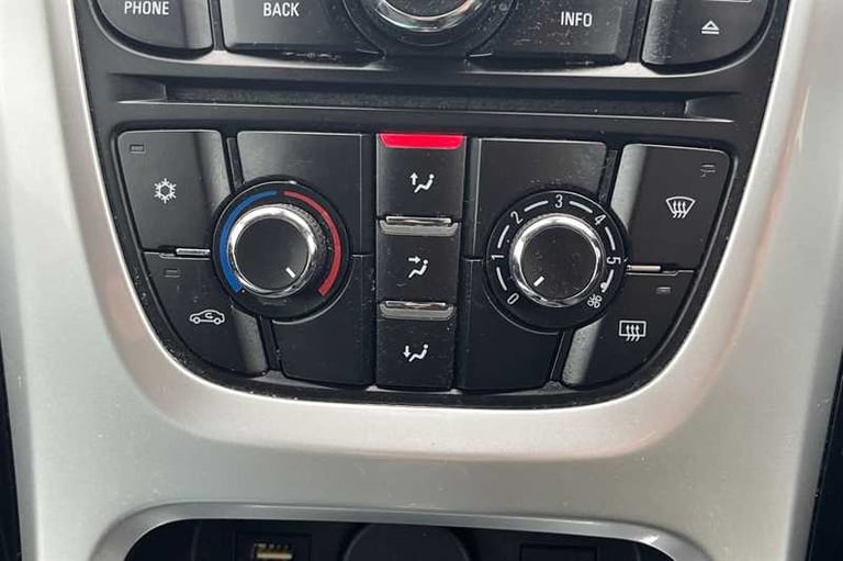 2015 Vauxhall Astra GTC 2.0 CDTi SRi Coupe 3dr Diesel Manual Euro 5 (s/s) (165 ps) Coupe Diesel M...