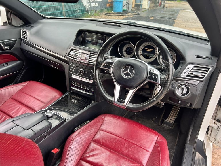 2015 Mercedes-Benz E Class E220 BlueTEC AMG Line Premium 2dr 7G-Tronic COUPE DIESEL Automatic