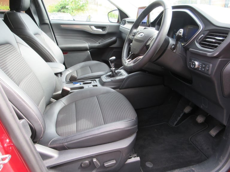 2022 Ford Kuga Kuga Titanium 5 Door 1.5L EcoBlue 120PS FWD 6 Speed Manual HATCHBACK Diesel Manual