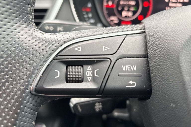  Audi Q5 40 TDI Quattro S Line 5dr S Tronic SUV Diesel Automatic