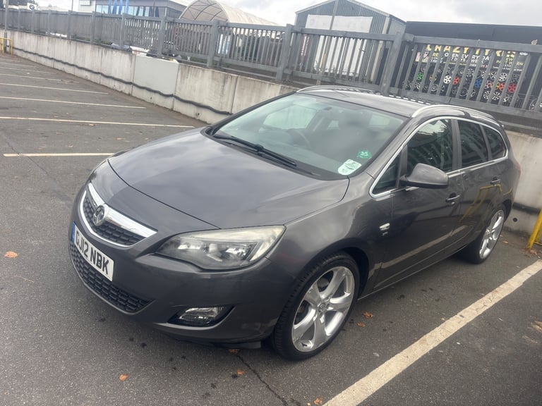 image for Vauxhall, ASTRA, Estate, 2012, Manual, 1686 (cc), 5 doors