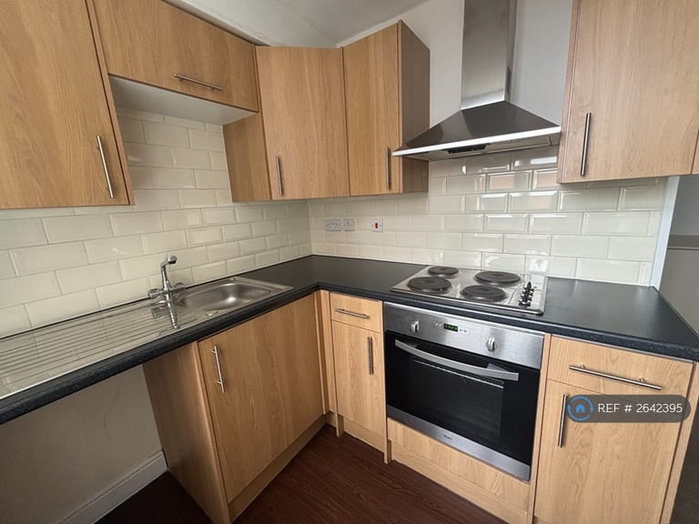 Studio flat in Cleveland Street, Doncaster, DN1 (#2642395)
