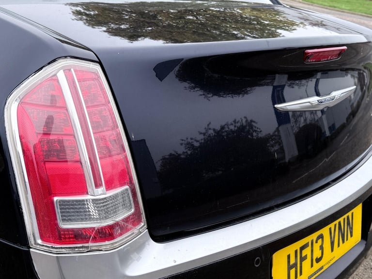 2013 Chrysler 300C 3.0 CRD V6 Executive Auto Euro 5 4dr SALOON Diesel Automatic
