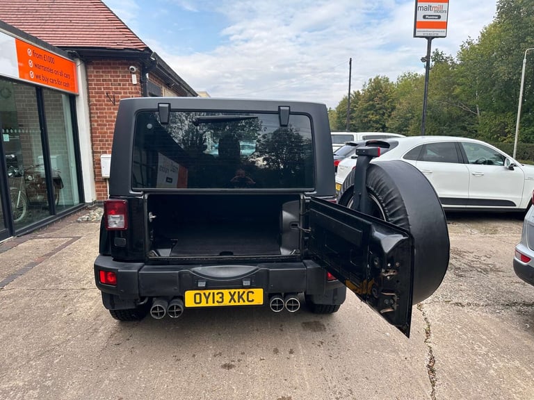 2013 Jeep Wrangler 2.8 Wrangler Sahara Unlimited CRD 197 Auto 4WD 4dr SUV Diesel Automatic