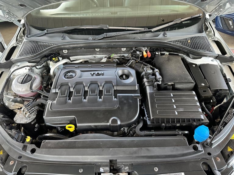  Skoda Octavia 2.0 TDI vRS Euro 5 (s/s) 5dr Diesel Manual