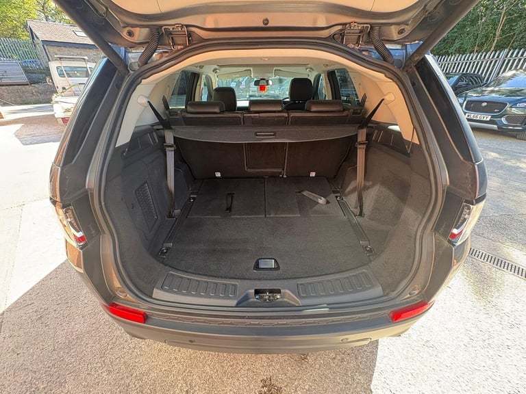 2016 Land Rover Discovery Sport 2.0 TD4 HSE Black Auto 4WD Euro 6 (s/s) 5dr ESTATE Diesel Automatic