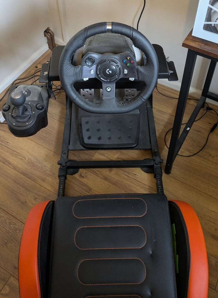 Xrocker racing seat and Logitech G920