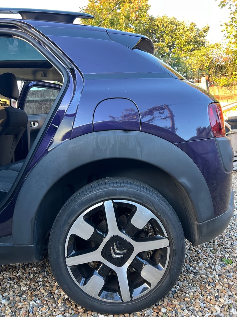 Citroen, C4 CACTUS, Hatchback, 2015, Manual, 1199 (cc), 5 doors
