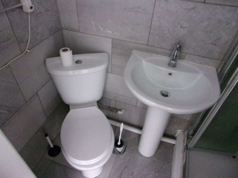 2 BED FIRST FLOOR FLAT- FLEETWOOD ROAD- NO DEPOSIT