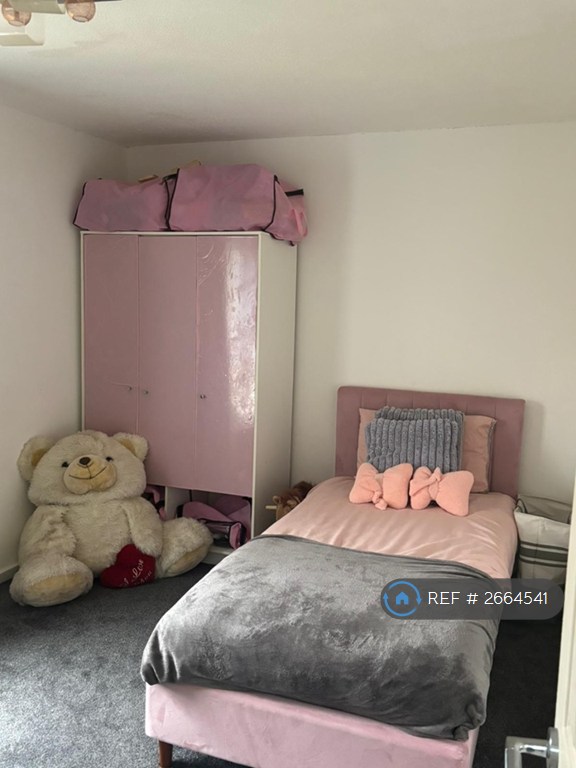 3 bedroom house in Pembridge Close, Birmingham, B32 (3 bed) (#2664541)