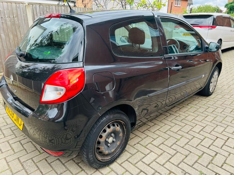 RENAULT CLIO 2010, MANUAL 1.1, VERY LOW MILEAGE 28000, LOW EMISSION, 1 PREVIOUS OWNER