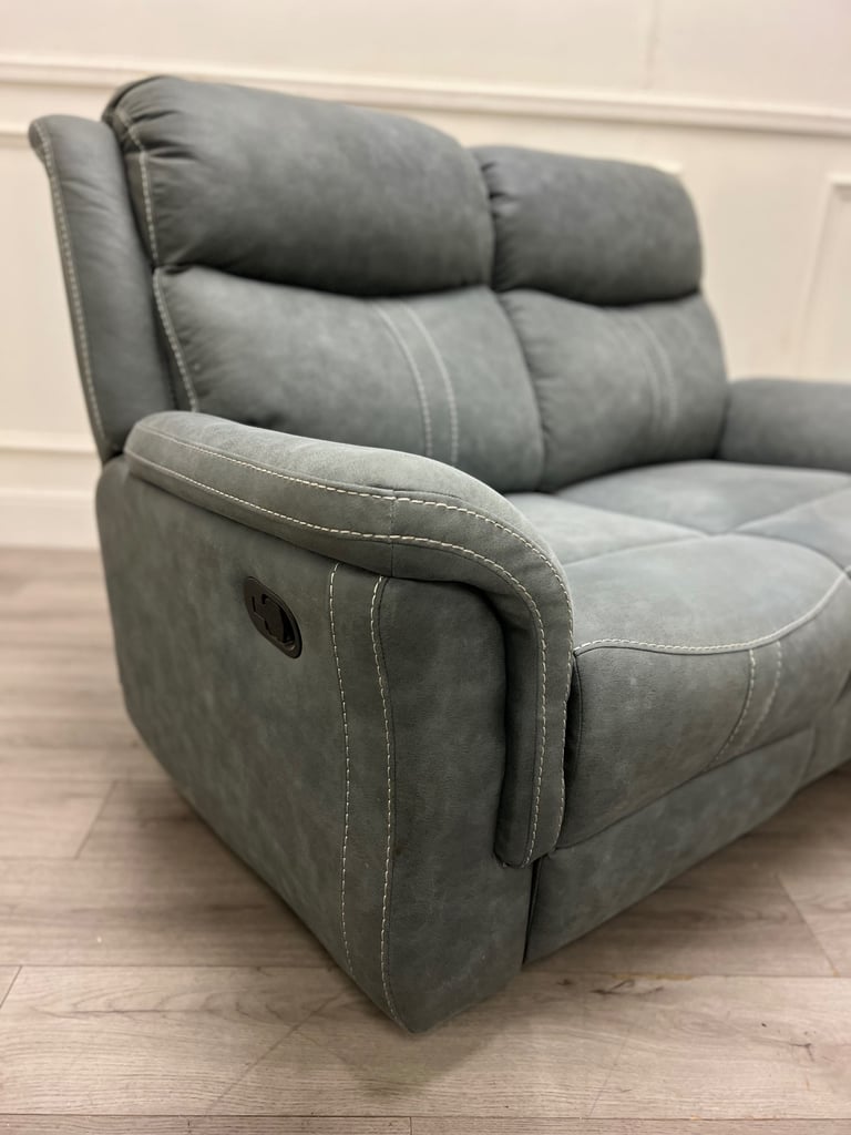 Grey 2 Seater manual Reclining sofa & 2 Chairs! Delivery available 🚚