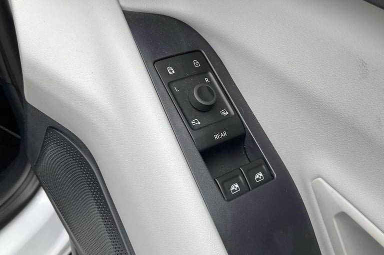 2024 Ford Explorer 210kW Select 77kWh 5dr Auto HATCHBACK ELECTRIC Automatic