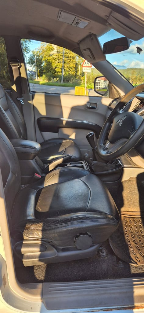 Mitsubishi L200 Trojan 2477 (cc)