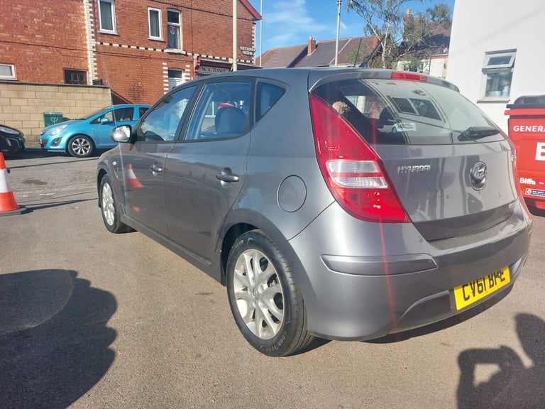 2011 Hyundai i30 1.6 CRDi Comfort 5dr HATCHBACK Diesel Manual