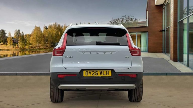 2025 Volvo XC40 2.0 B3P Ultra Dark 5dr Auto ESTATE PETROL Automatic