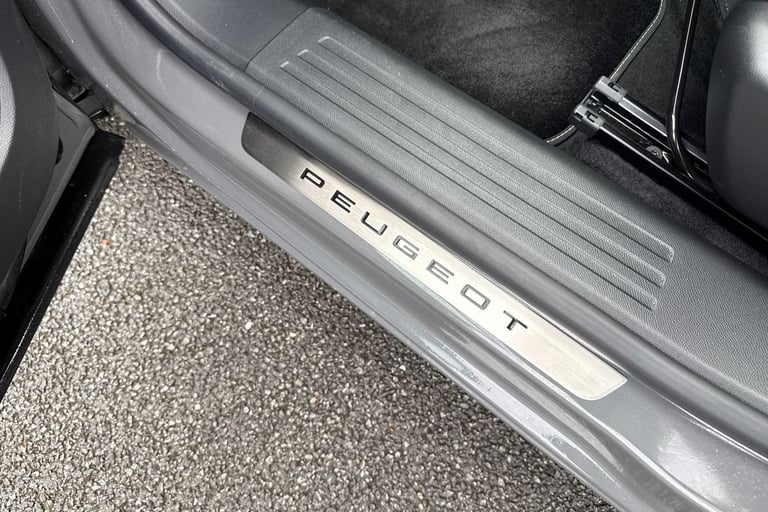 2024 Peugeot 2008 1.2 PureTech GT EAT Euro 6 (s/s) 5dr SUV PETROL Automatic