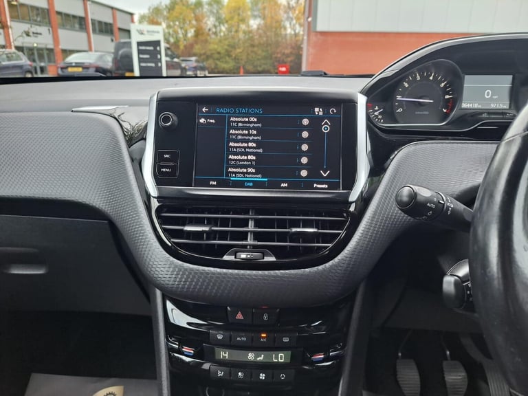 2018 Peugeot 208 1.2 PureTech Tech Edition Euro 6 (s/s) 5dr HATCHBACK Petrol Manual
