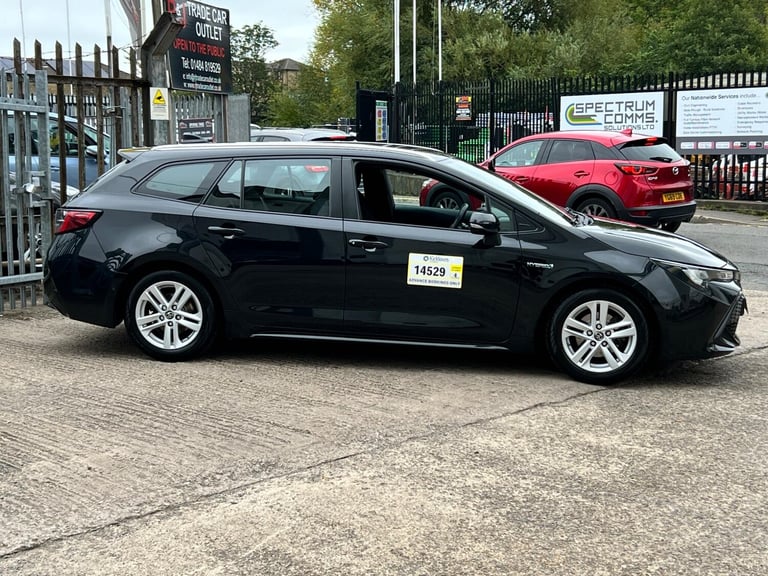 2019 Toyota Corolla 1.8 VVT-h Icon Tech Touring Sports CVT Euro 6 (s/s) 5dr ESTATE Petrol/Electri...