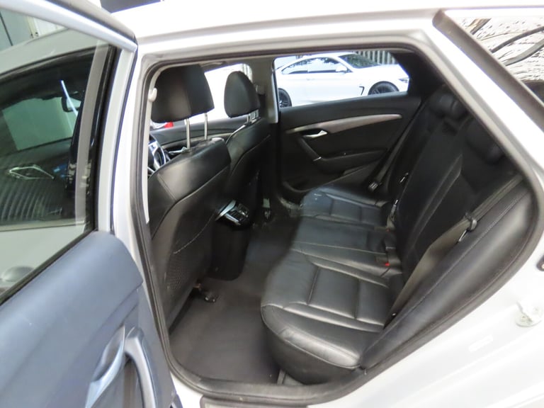 2014 Hyundai i40 1.7 CRDi Blue Drive Premium Estate 5dr Diesel Manual Euro 5