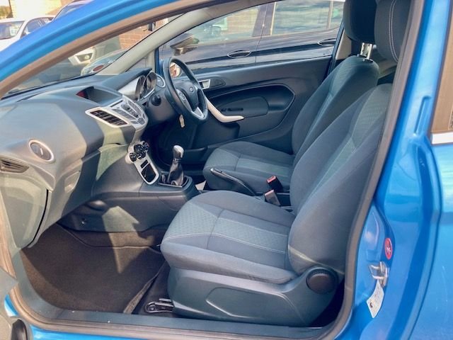 2011 Ford Fiesta 1.4 ZETEC 3dr  WITH SERVICE HISTORY Hatchback Petrol Manual