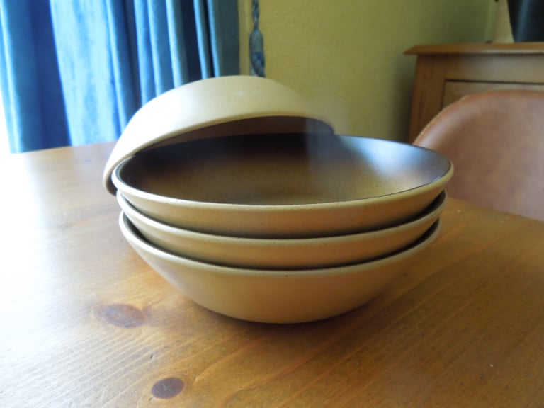 Honiton pottery