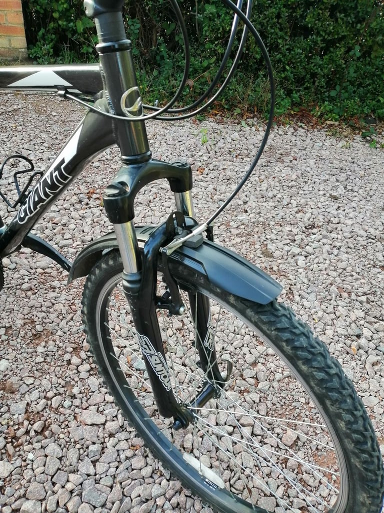 Mens Giant Boulder Mountain Bike MTB