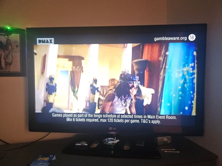 image for 40inch LG black tv