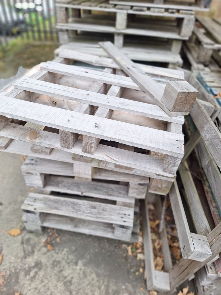 image for Old and Broken Pallets