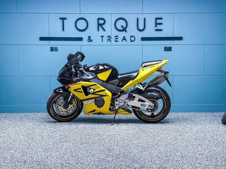 2004 53 HONDA CBR900RR FIREBLADE 954CC - AKRO EXHAUST - COLLECTOR BIKE