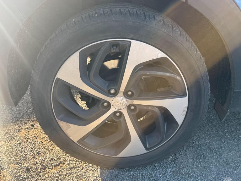 2017 Hyundai TUCSON 2.0 CRDi Blue Drive Premium SE Euro 6 (s/s) 5dr ESTATE Diesel Manual