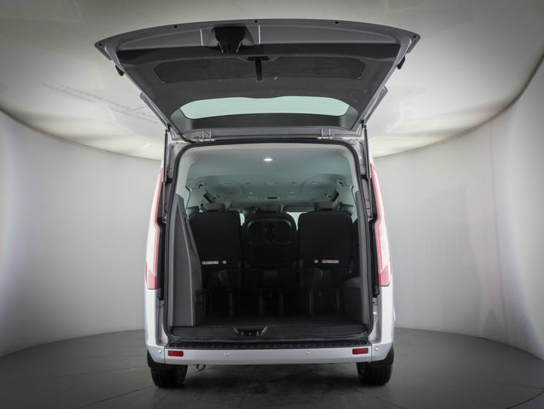 2022 Ford Tourneo Custom 2.0 320 EcoBlue Titanium Minibus Double Cab 5dr Diesel Auto L2 Euro 6 (s...
