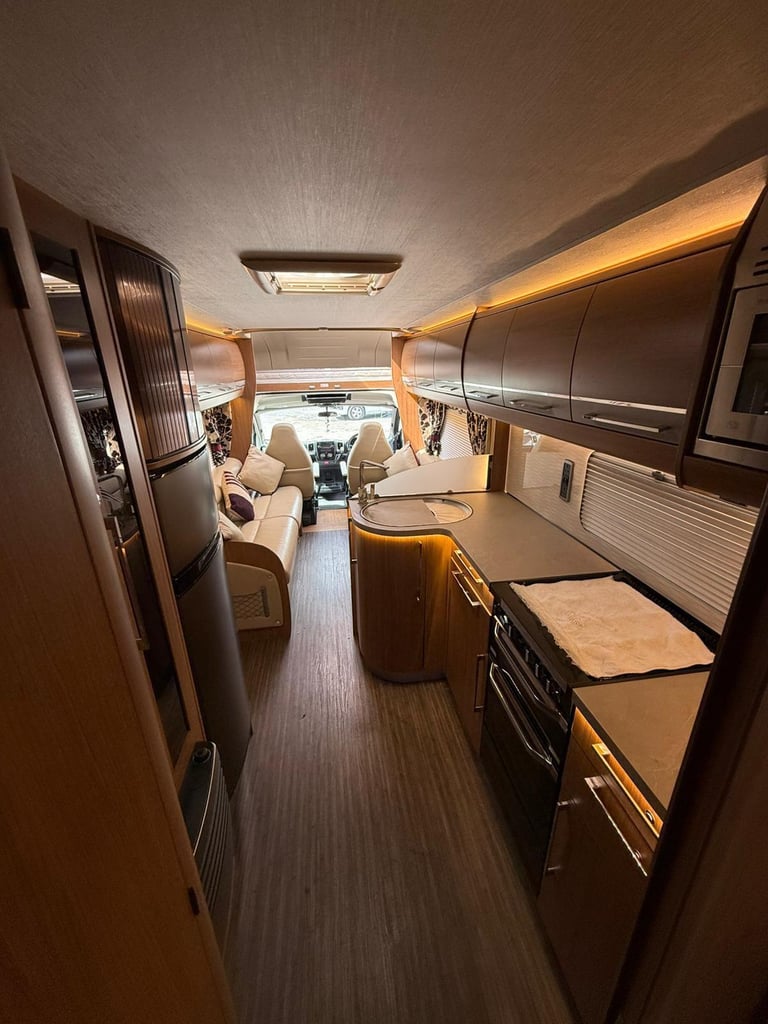 AUTOMATIC FIAT AUTO TRAIL FRONTIER CH-TA - 6 BERTH MOTORHOME