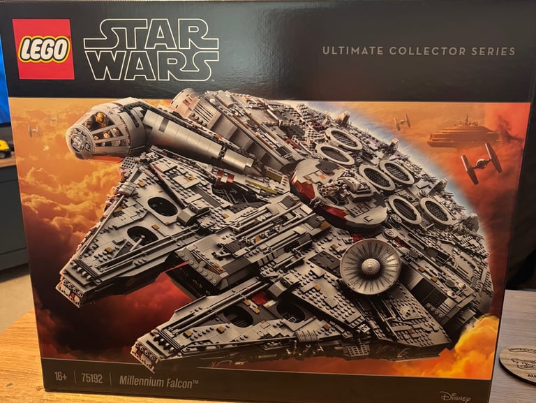 LEGO Star Wars Millennium Falcon UCS 75192 New unopened 