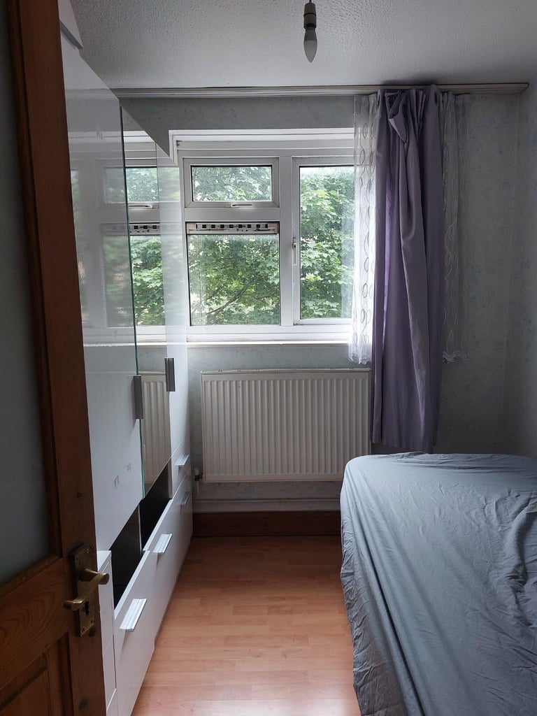 image for ROOMS AVAILABLE FOR RENT