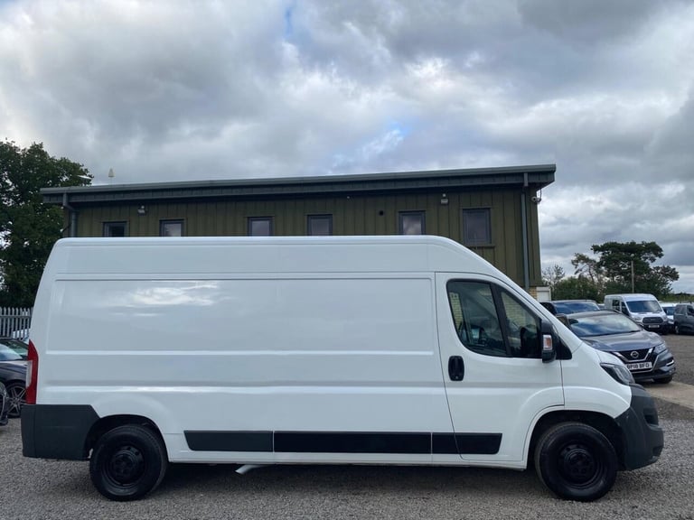 2017 Peugeot Boxer 2.0 BlueHDi 335 Professional L3 H2 Euro 6 5dr PANEL VAN Diesel Manual