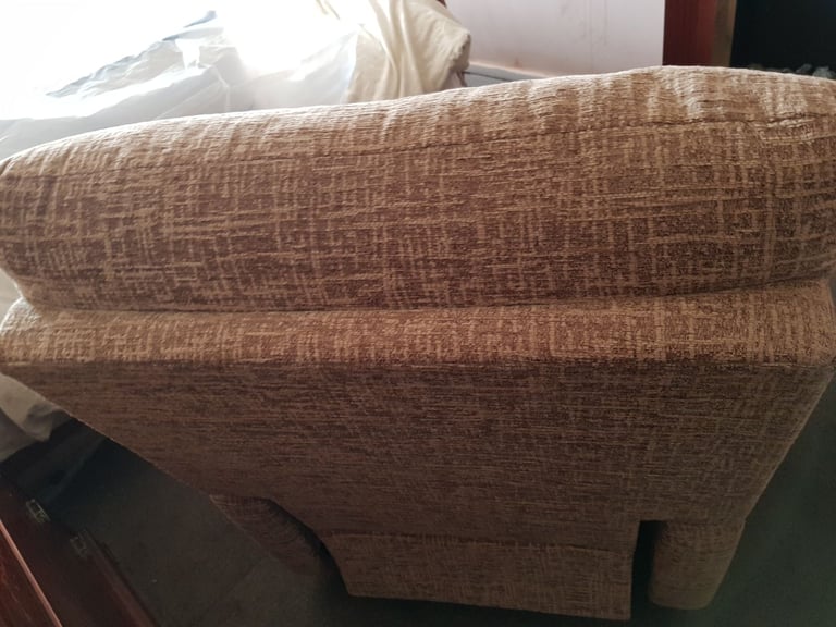 Very Comfy HLS Recliner Armchair FREE Delivert