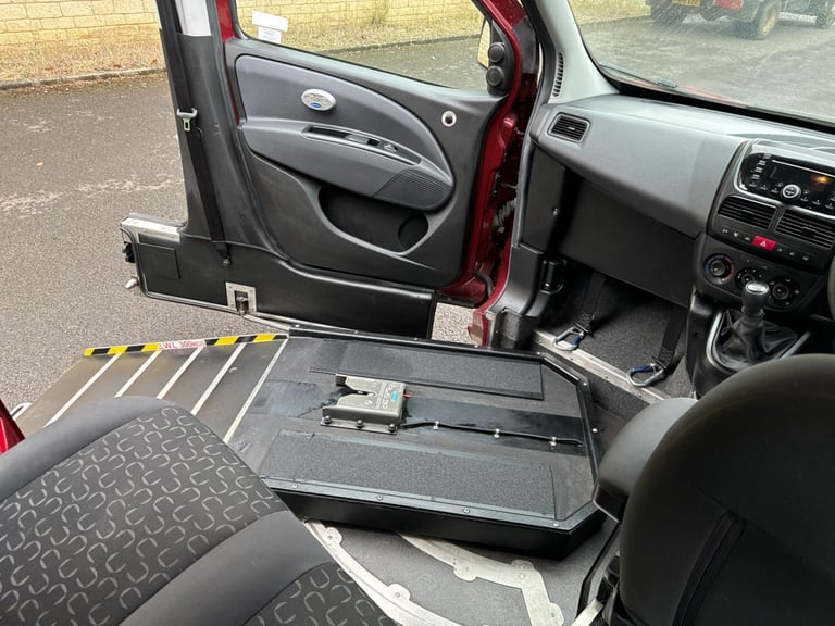  1.6 Multijet 95 Easy 5dr, Wheelchair Accessible Vehicle, WAV