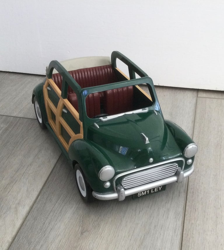 Sylvanian Families Green Morris Minor family car toy other Sylvanians available 