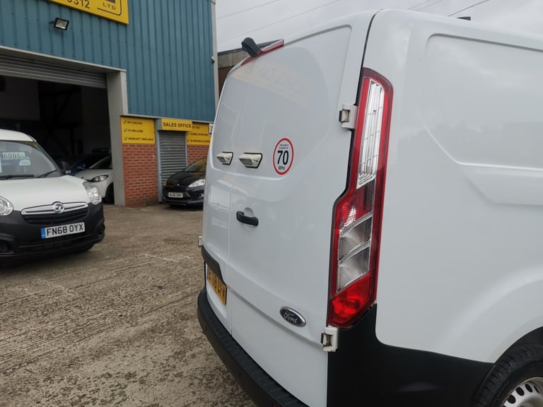 2018 Ford Transit Custom 2.0 TDCi 105ps Low Roof D/Cab Van PANEL VAN Diesel Manual