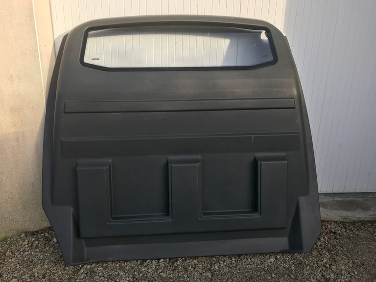 VW Transporter T6 plastic interior bulkhead with window separation wall