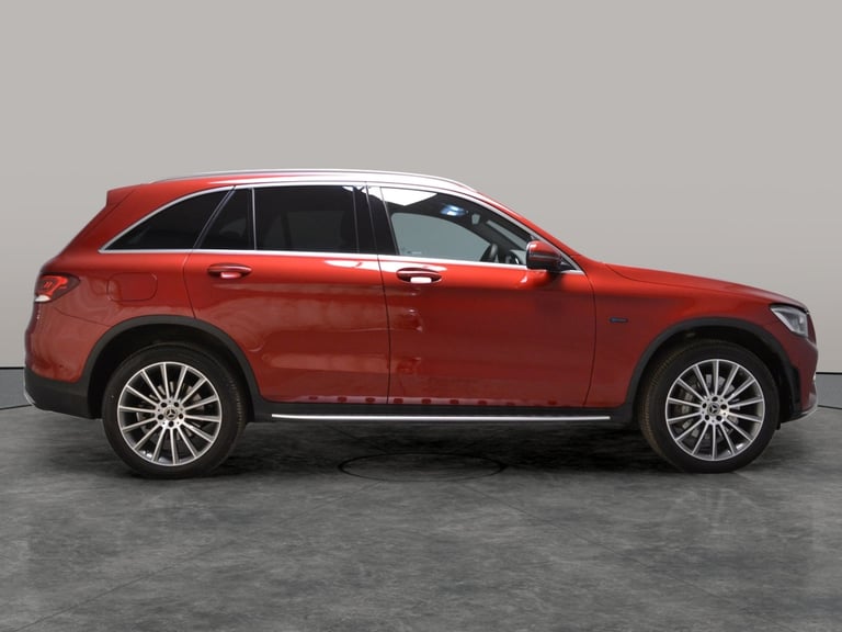 2021 Mercedes-Benz GLC 2.0 GLC300de 13.5kWh AMG Line (Premium) SUV 5dr Diesel Plug-in Hybrid G-Tr...