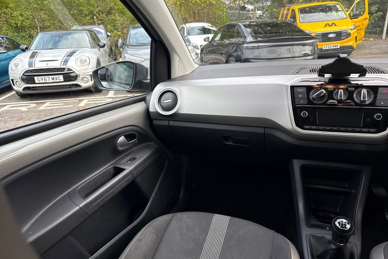 2019 Volkswagen up! 1.0 High up! Euro 6 (s/s) 5dr Hatchback PETROL Manual