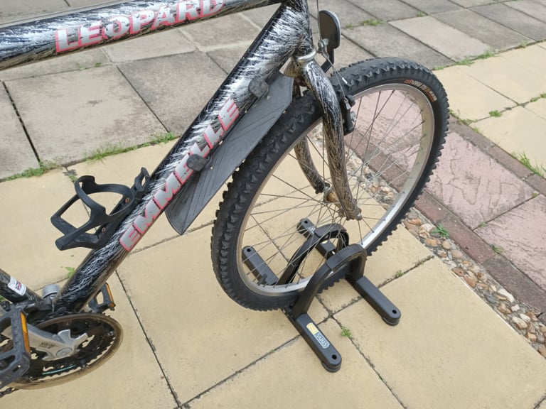 EMMELLE LEOPARD Mountain Bike 21 GEARS Medium size used