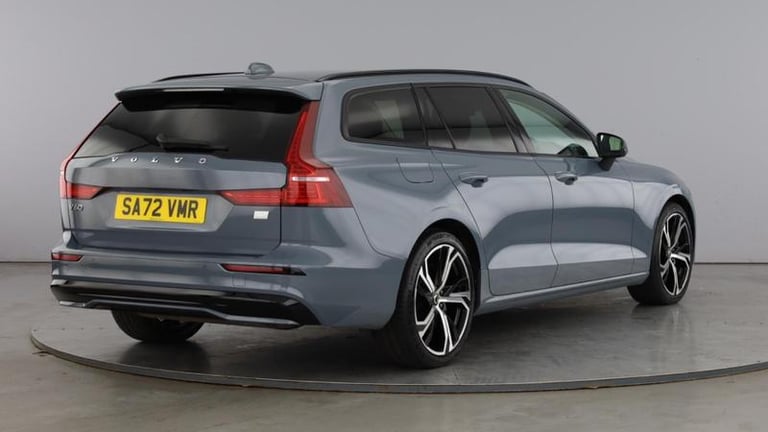 2022 Volvo V60 Recharge Plus T6 AWD plug-in hybrid Electric/Petrol Dark Automatic Estate Hybrid A...
