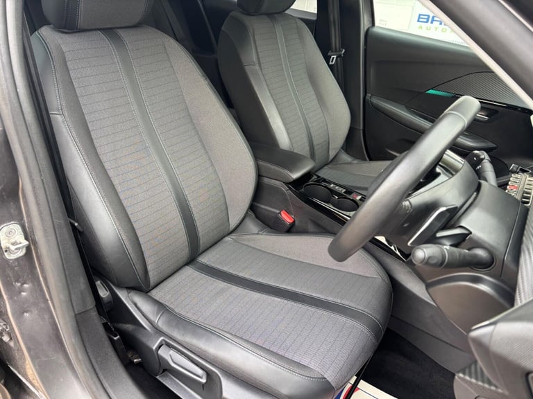 2023 Peugeot 208 1.2 PureTech 100 Allure Premium + 5dr EAT8 HATCHBACK PETROL Automatic