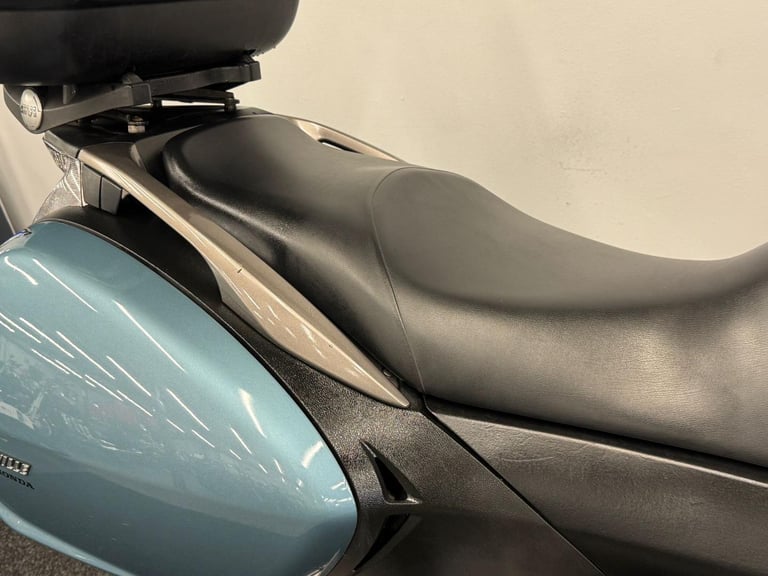 HONDA NT700V DEAUVILLE ** READY TO GO - FULL HISTORY - MOT JULY 2026 **