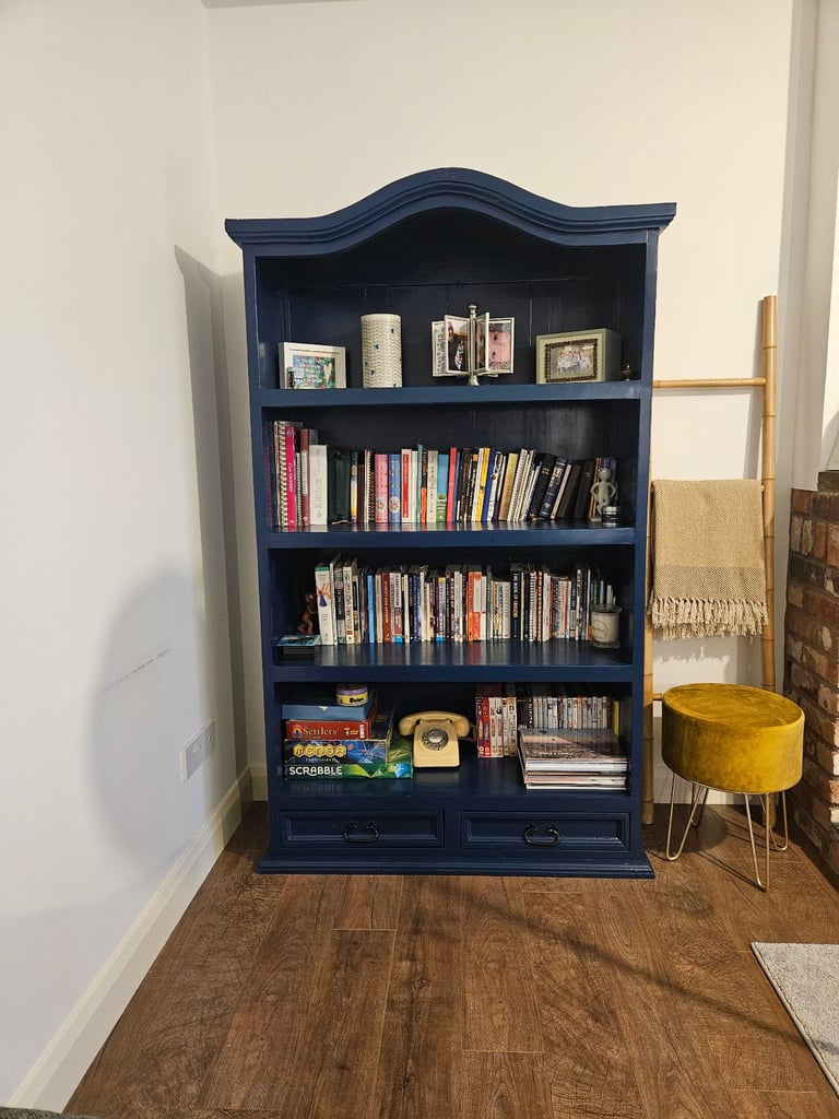 image for Solid Oak Shelving Unit